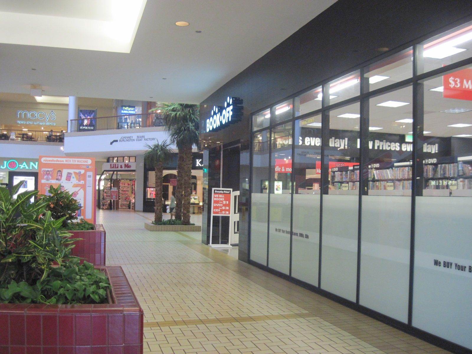 All About the Biggest Mall in the US: 5 Amazing Malls