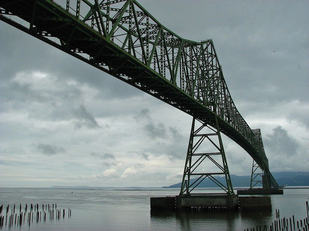 The construction of Astoria Bridge